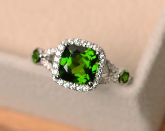 Diospdie ring, cushion cut dopside, chrome diopside, sterling silver, green diopside ring