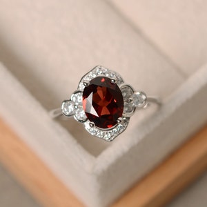 Oval garnet ring, engagement ring,sterling silver, January birthstone ring