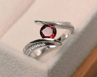Garnet wedding ring, natural red garnet ring, January birthstone ring, sterling silver ring, red gemstone ring, round cut gemstone