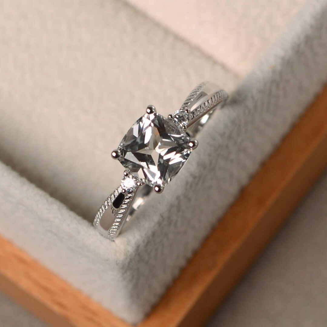 天然ホワイトトパーズリング、プロミスリング、クッションカットリング