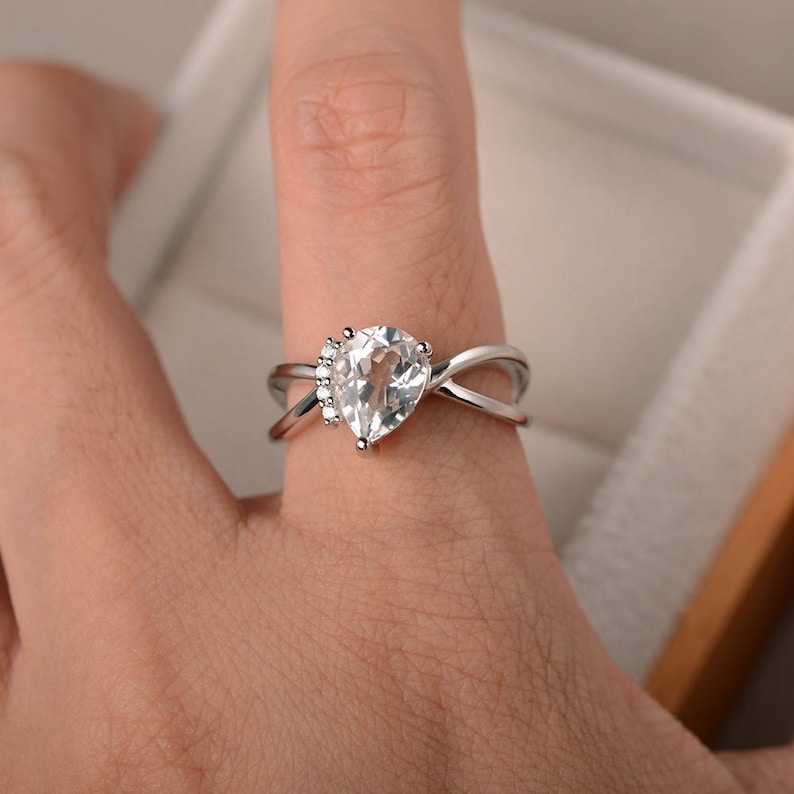 pear cut gemstone Natural white topaz ring sterling silver ring wedding ring November birthstone