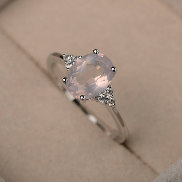 Natural pink quartz ring,rose quartz wedding ring,oval cut,pink gemstone ring,sterling silver