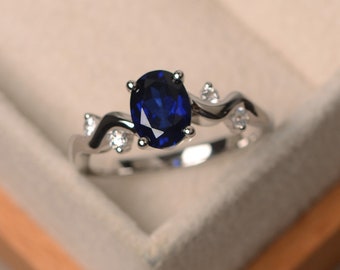 Lab saffier ring, blauwe saffier, ovaal gesneden saffier, verlovingsring