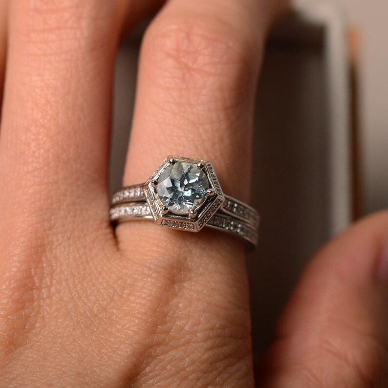 Anillo de aguamarina natural, piedra de nacimiento de marzo, anillo de compromiso, anillo de promesa para ella. imagen 5