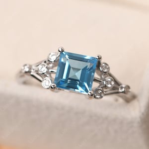 Anillo de aniversario con topacio azul suizo auténtico, corte cuadrado de 6 x 6 mm, anillo de horóscopo de plata esterlina, piedra natal de noviembre