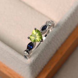 Natural peridot rings, proposal rings, green gemstone, August birthstone rings, sterling silver rings, gifts