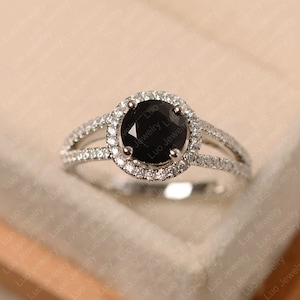Round cut black spinel ring, black stone ring, sterling silver wedding ring