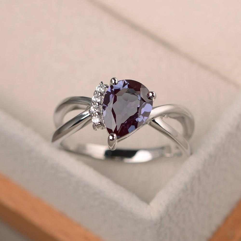 Alexandrite Ring Engagement Ring Pear Cut Ring Color - Etsy