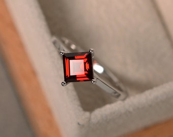 Garnet ring, square cut, silver, solitaire ring, January birthstone,