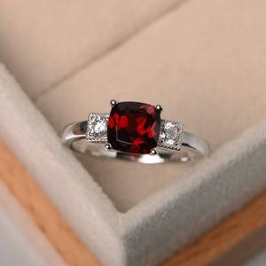 natural garnet ring ,wedding ring,cushion cut,red gemstone ring,January birthstone,sterling silver ring