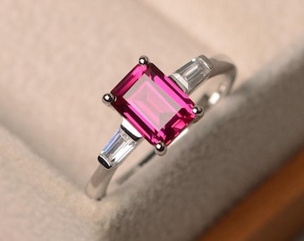 Bague rubis rouge, bague pierre rouge taille émeraude, bague pierre de naissance juillet, bague en argent sterling, bague rubis rétro