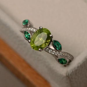 Natural peridot ring silver, green gemstone ring, multistone rings, sterling silver, oval cut peridot, leaf ring image 2