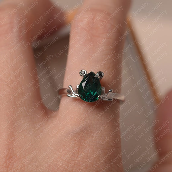 Lovely Frog Ring Frog Engagement Ring unique Emerald Ring Pear