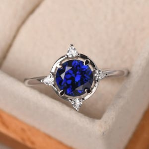 Universe theme ring,personalization Jupiter ring,round shaped sapphire statement ring