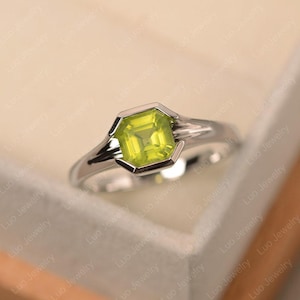 Peridot ring, sterling silver, asscher cut ring,silver/gold ring, vintage ring,August birthtsone