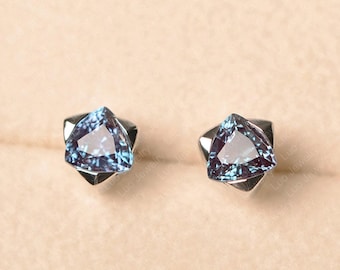 Pendientes de alejandrita, plata de ley, talla trillón, piedra natal de junio, pendientes de botón, pendientes solitarios