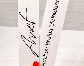 Freida Signature Bookmark - Official Merchandise of Freida McFadden