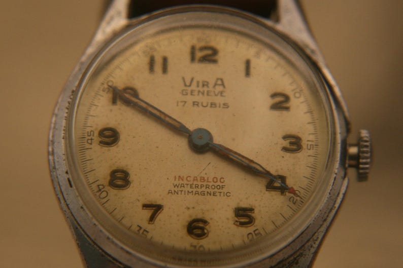 Vintage 1940's men's WWII Vira/ Miramar 17J Swiss military dial wristwatch, running well! image 7