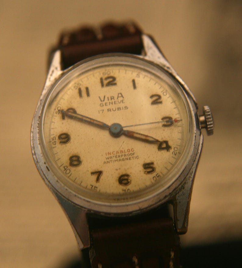 Vintage 1940's men's WWII Vira/ Miramar 17J Swiss military dial wristwatch, running well! image 3