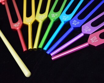 Tuning Fork, Vibration Tuning Stick, Chakra Energy Fork Deviation, With Mallet and Suitecase Great for Music, Yoga, Meditation