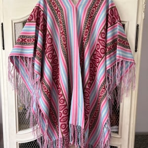 Andean Woven Poncho Pink 画像 1