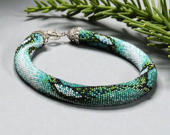 Green bead snake necklace, Beaded serpent choker, Handmade crochet jewelry
