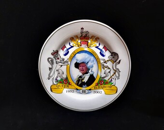 Queen Elizabeth II 1952 - 2002 - Commemorative Porcelain - Elizabeth Wall Place - Celebration Wall Dish