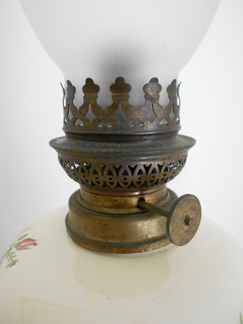 Vintage Porcelain Table Lamp Floral Light