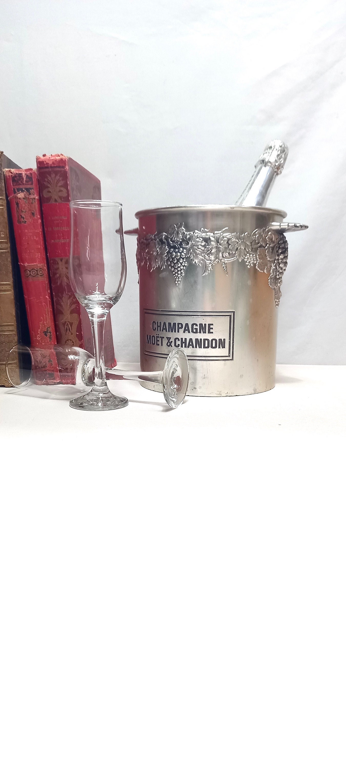 Moët & Chandon Champagne Ice Bucket Bottle Cooler Prestige Vasque Gold  Transparent Ice Container for…See more Moët & Chandon Champagne Ice Bucket