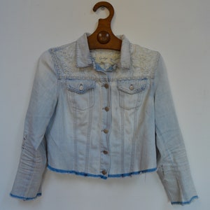 Washed Denim Torn Jacket Light Blue Embroidered Jeans Jacket 80s 90s Jeans Wear Washed Denim Jacket