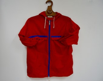 Red Light Windbreaker Hooded Imperméable Outwear Activewear Zippped Front Compact