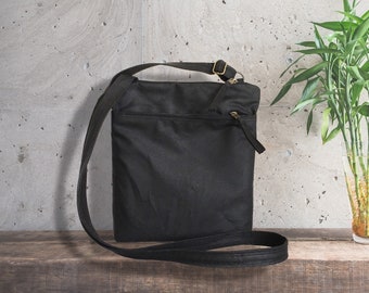 Umhängetasche aus gewachstem Canvas für Damen und Herren. Minimalistische Tasche aus gewachstem Canvas für den täglichen Gebrauch, Outdoor, Reisen, Wandern und Freizeit. 2 GRÖSSE