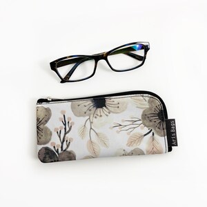 Floral Glasses Case, Glasses Pouch, Zippered Pouch, Women Eyeglasses Case, Zippered Sunglasses Purse, Small Flowers Purse, Mini Zipp Bag image 9