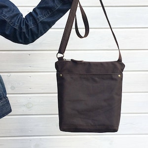 Brown waxed canvas Cross Body Bag, Unisex vegan day bag, Solid waxed canvas bag