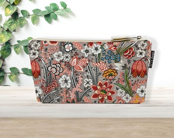 Floral Make Up Bag, Women Travel Pouch, Meadow floral Purse, Cottagecore Women Purse, Bridesmaid Gift, Gift for Wife, Gift for Mom