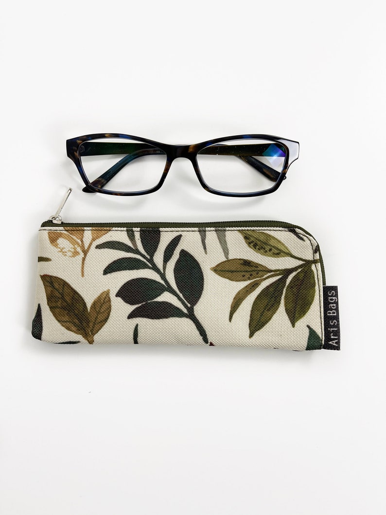 Floral Glasses Case, Glasses Pouch, Zippered Pouch, Women Eyeglasses Case, Zippered Sunglasses Purse, Small Flowers Purse, Mini Zipp Bag image 5