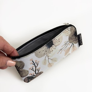 Floral Glasses Case, Glasses Pouch, Zippered Pouch, Women Eyeglasses Case, Zippered Sunglasses Purse, Small Flowers Purse, Mini Zipp Bag image 7