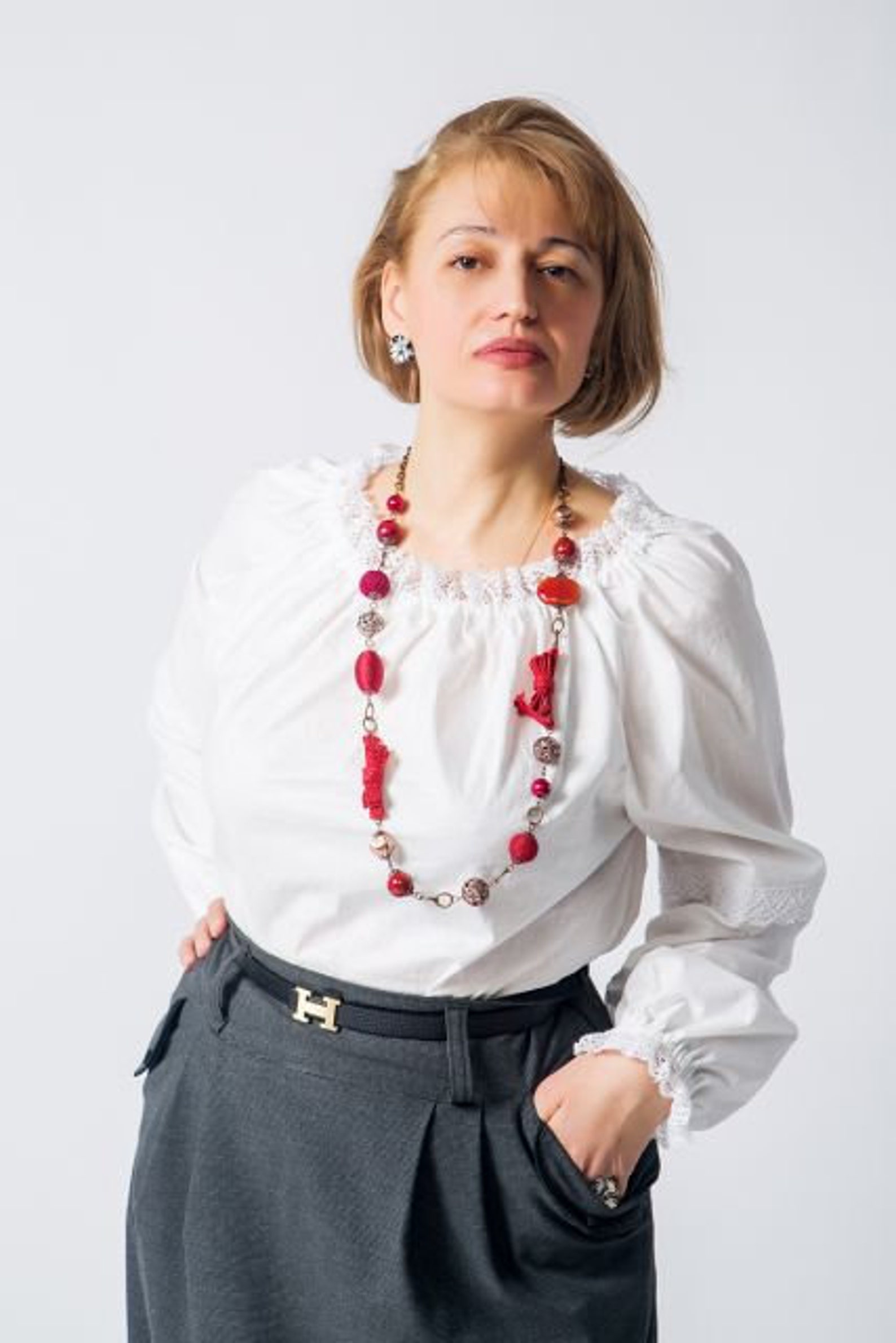 Русско народная блузка. Блузка женская. Блузка в народном стиле. Современные блузки. Блузка в русском стиле.
