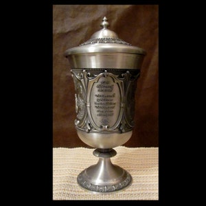 Kelch Kelch Urne mit Deckel PEWTER Carl Spitzweg verziert Design WMF Zinn 1950