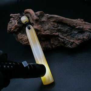 Siberian nephrite honey pendant.