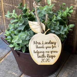 Teachers Thank you, Wood Apple gift, Teacher's Appreciation,Personalized teachers gifts, End of year teachers gift, Desk Gift