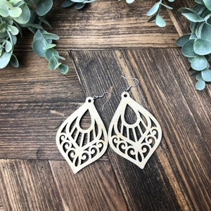 Tear drop earrings, Wood Earrings, Boho jewelry, Bohemian style jewelry, Intricate wood earrings, Teardrop earring, Drop style