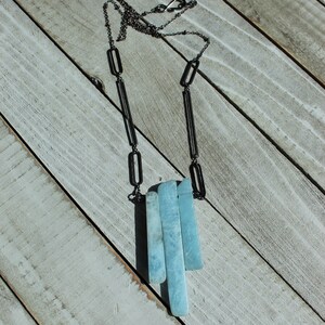 Raw aquamarine stick bead pendant with gunmetal geometric shapes on long gunmetal chain image 3