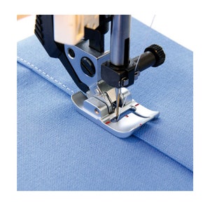 Professional Topstitching with Pfaff Bi-level Foot for IDT™ System 820676096