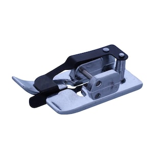 Baby Lock & Brother Blindhem Foot &#39;&#39;R&#39;&#39; - Essential Sewing Accessories