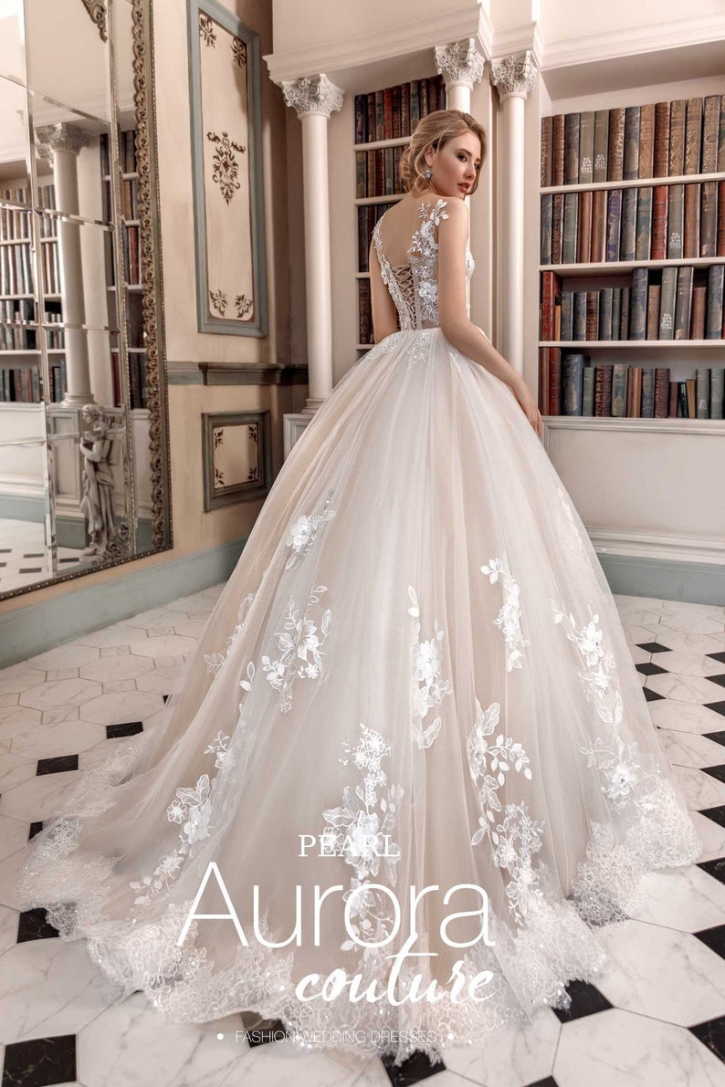 Wedding Dresses Pearl