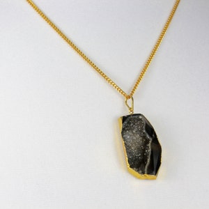 Druzy Necklace, Druzy Jewelry , Gemstone Jewelry , Black Gemstone Necklace  , Gold Gemstone  Pendant Necklace , Gemstone jewelry ,