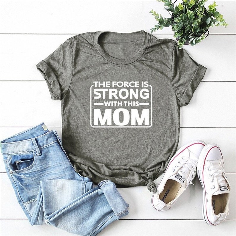 High Quality Girl Tee Lea Funny and Positive T-Shirt Feminist-Shirt For a Star Wars Lover