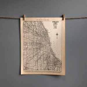 Vintage Chicago Map, Chicago IL Map Wall Art, Chicago Illinois Gift, Northwestern University, University of Chicago, University of Illinois