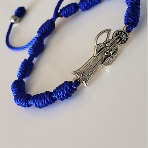 Pulsera de santa muerte hilo color azzurro
